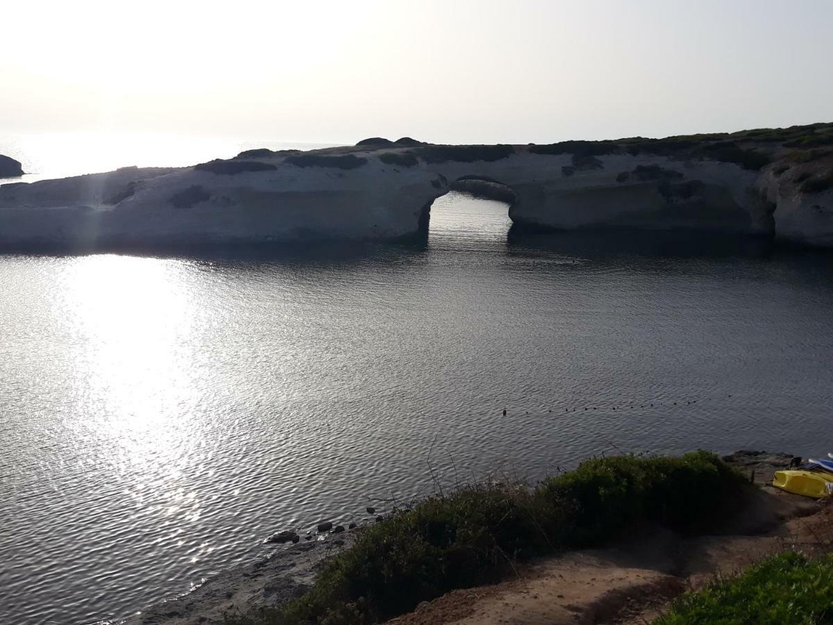 贝尔达隆加住宿加早餐旅馆 Ghilarza 外观 照片